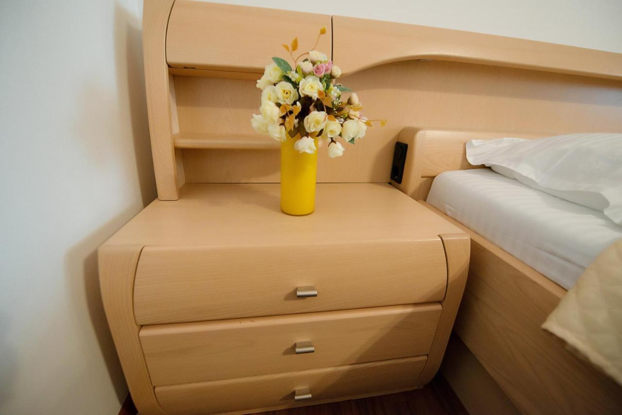 Stephanie Apartment-Centru Civic Braşov Eksteriør billede
